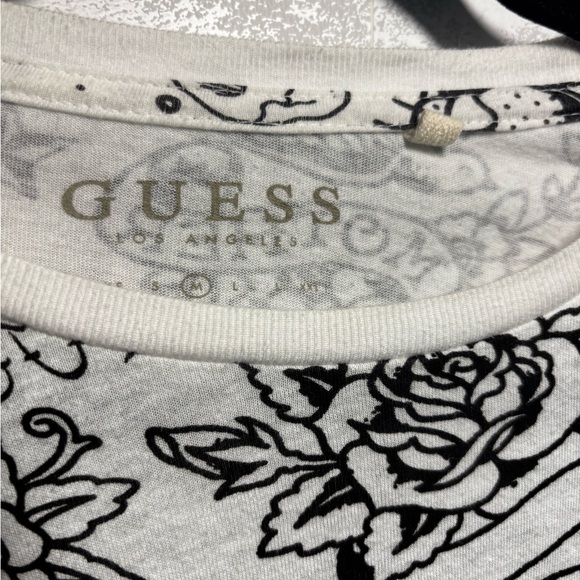 Guess White and Black Skull&Flower Tee - Picture 2 of 3